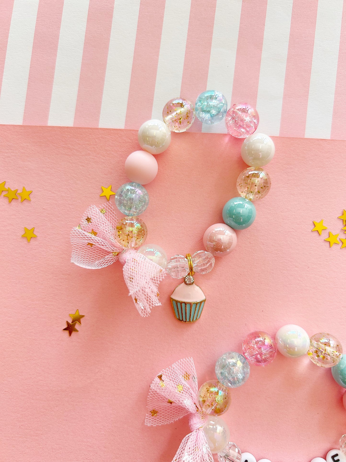 Cupcake Beaded Charm Bracelet (CHR-7)